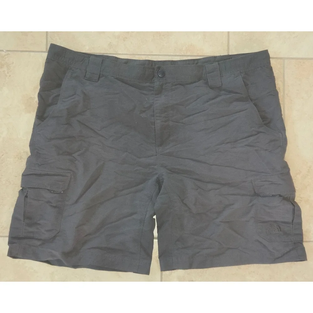 The North Face Mens XL Gray Nylon Cargo Hiking Shorts Dark Grey Outdoor Utility